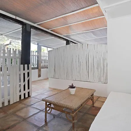 Сasa de vacaciones Lovely In With Swimming Pool